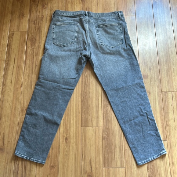 Banana Republic Men’s Grey Denim Jeans Pants 36x30 Athletic Tapered Fit - Picture 4 of 6